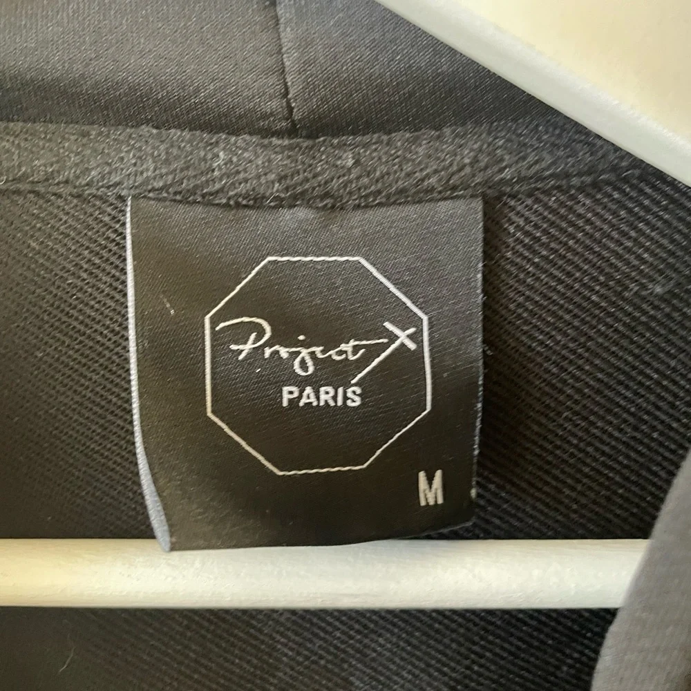 Zipup Jacket! - Picture 2 of 2